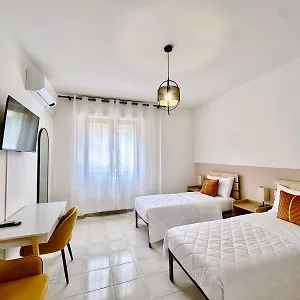 house-pm-153-via-xx-settembre.hotelsalgherosardinia.com/
